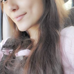 Meet your Posher, Anahí